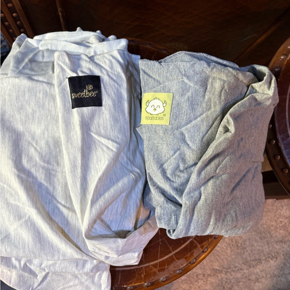 Baby wearing wraps - Sweetbee and KeaBaby